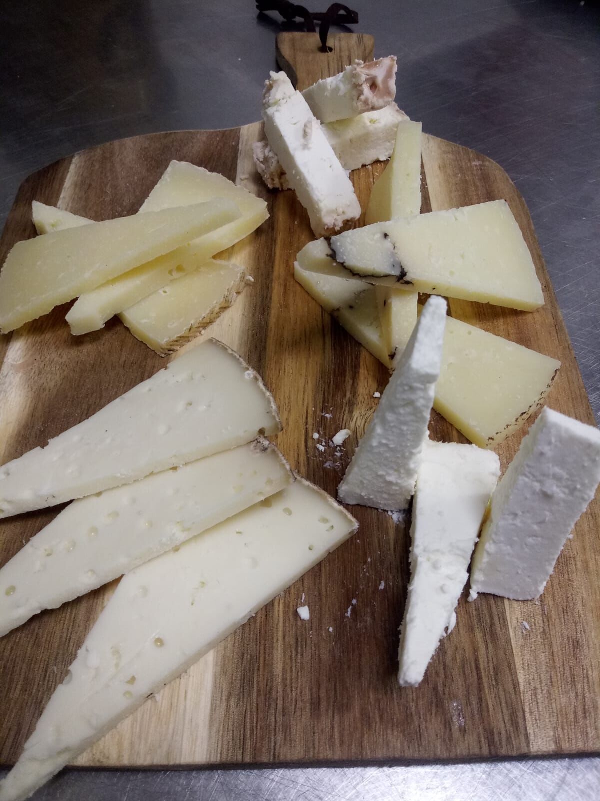 Tabla de quesos extremeños y de almedijar