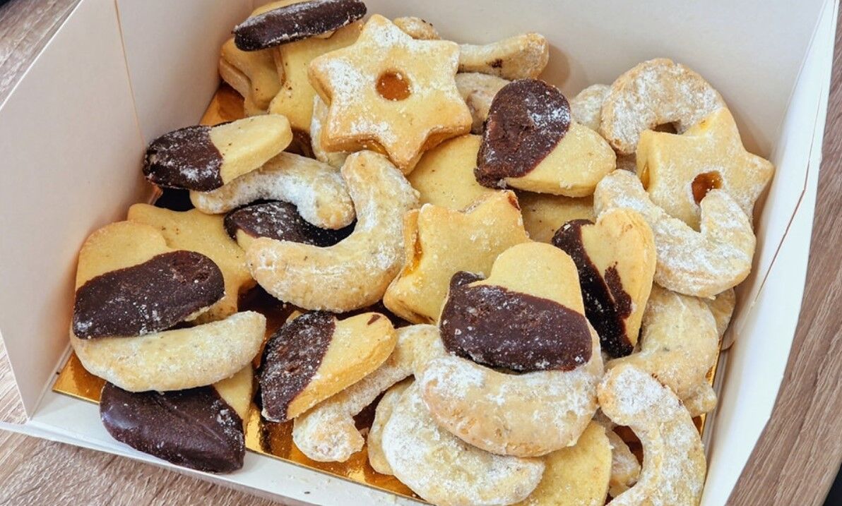 Delicios by Bianca Ploto