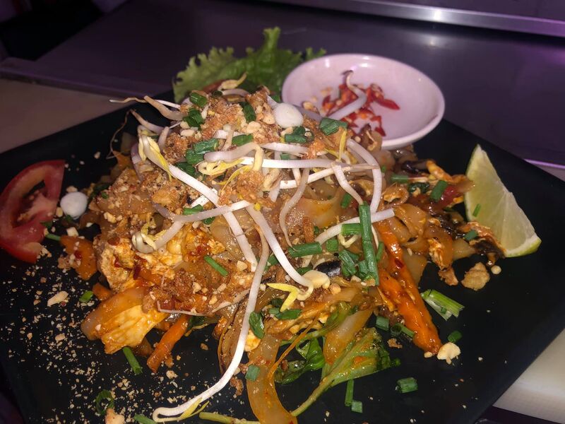 Pad ThaÏ, au poulet ou crevette, ou boeuf