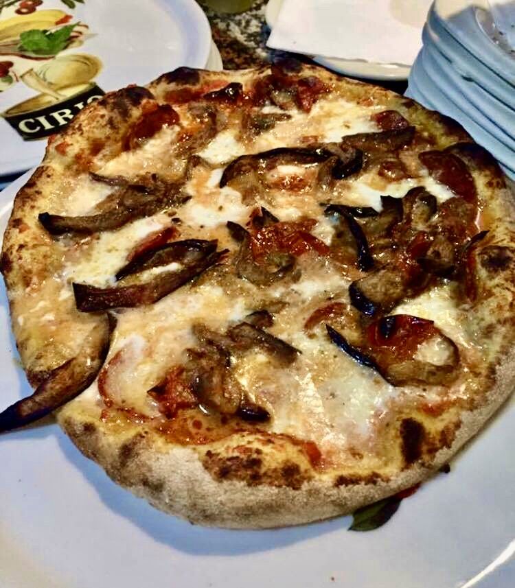 Pizza Saporita (salame piccante e melanzane in agrodolce)