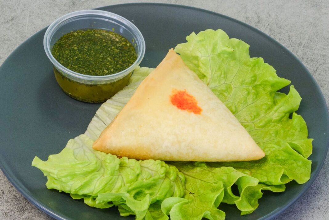 Samossa bœuf ou poulet2.50€ TTC / pièce