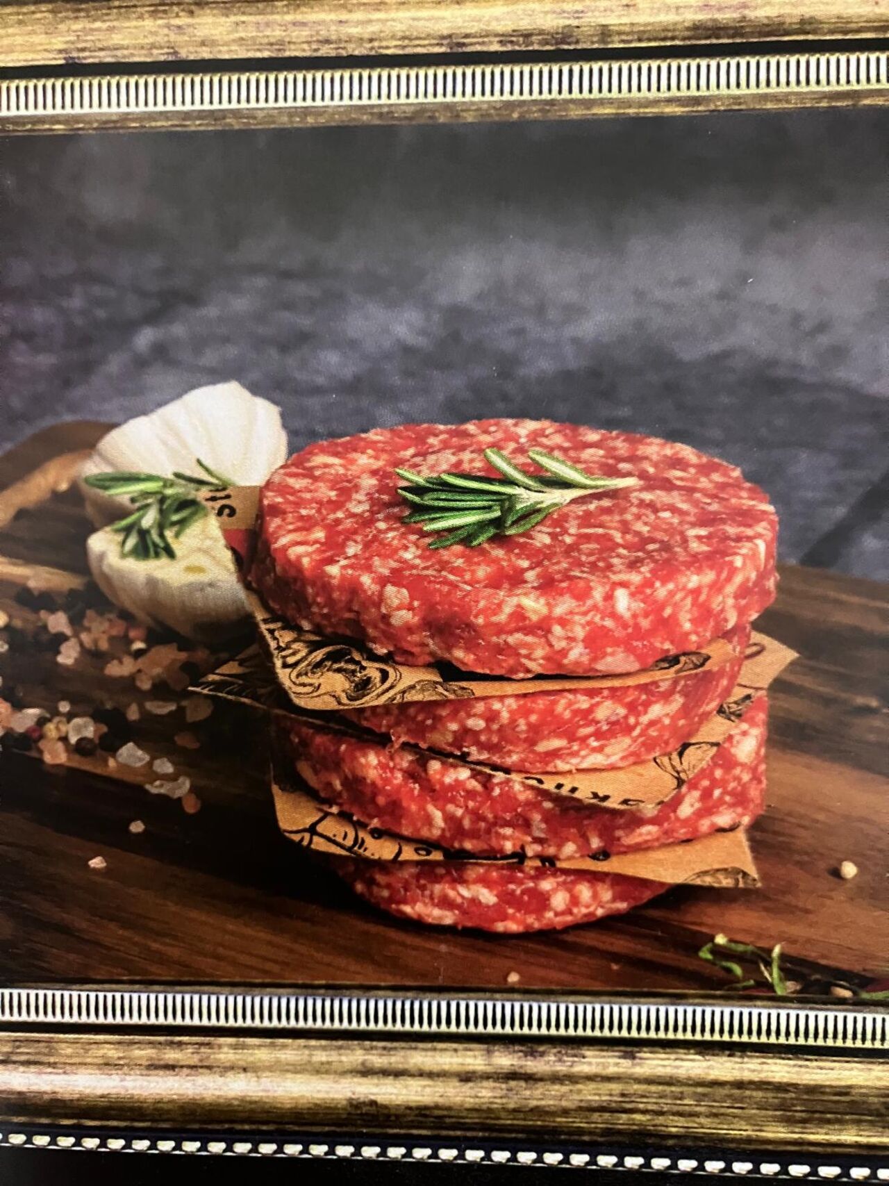 Va asteptam in carmangeria noastra