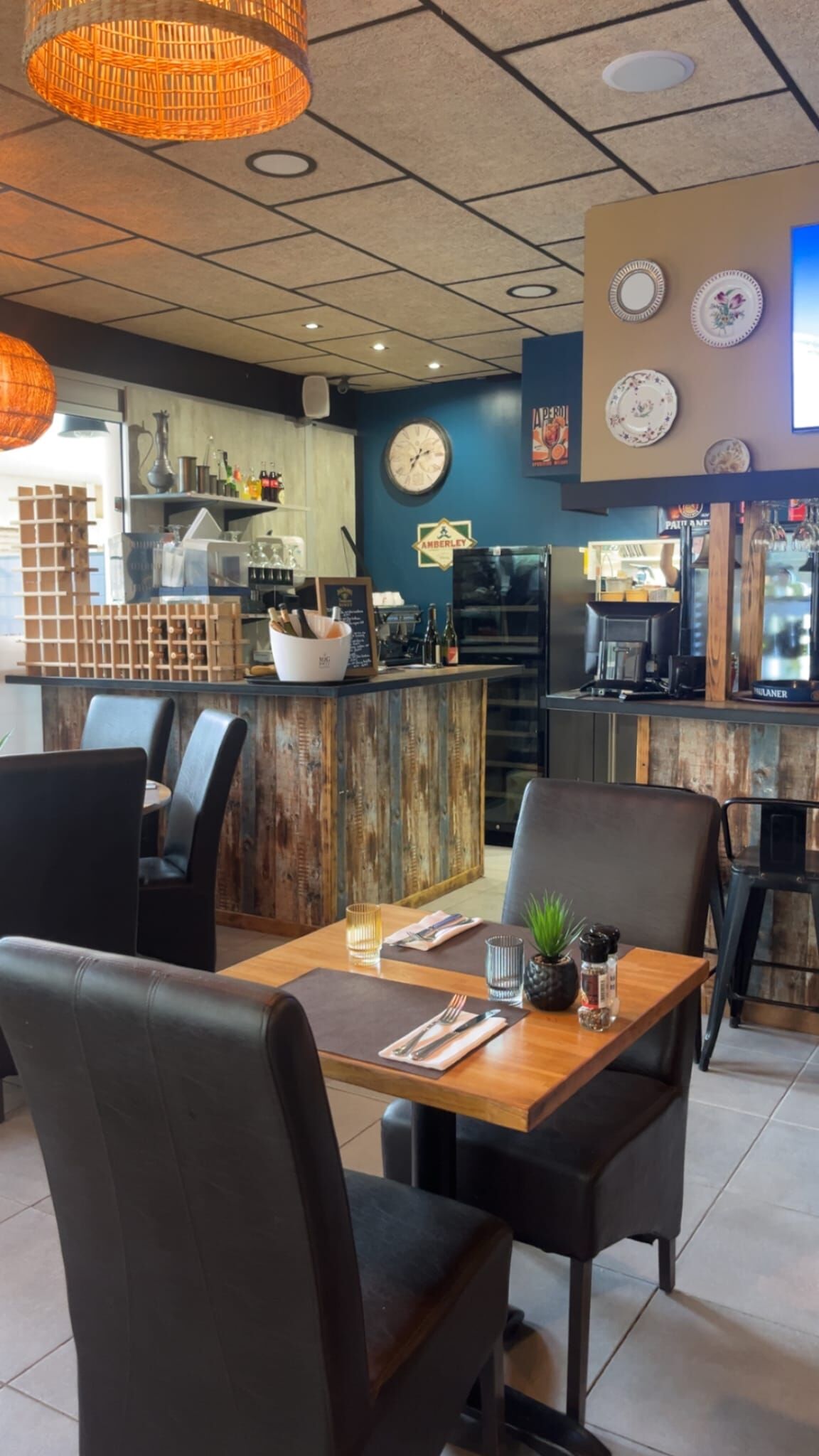 Salle restaurant - vue mer