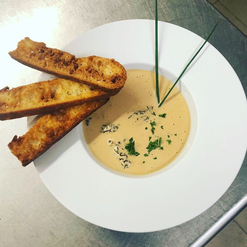 Croûte aux Morilles 