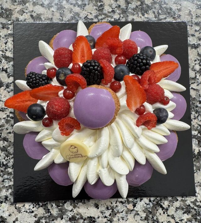 Saint Honoré fruits rouges