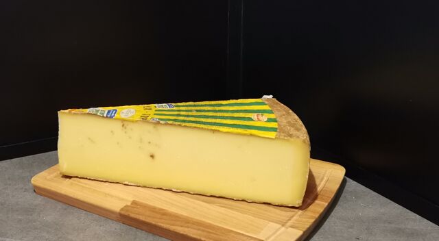 Comté extra-vieux = 29.20€ le kilo