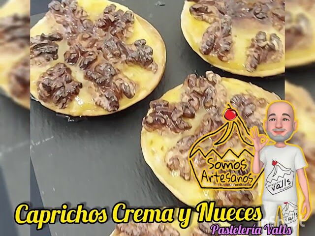 Caprichos de Crema Pastelera con Nueces.
Con una base de Pasta Brisa y acabado con Brillo de Manzana.