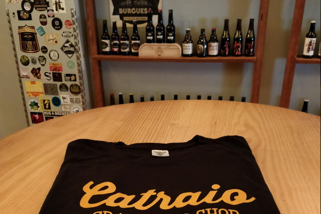 OFERECE (-TE) CATRAIO