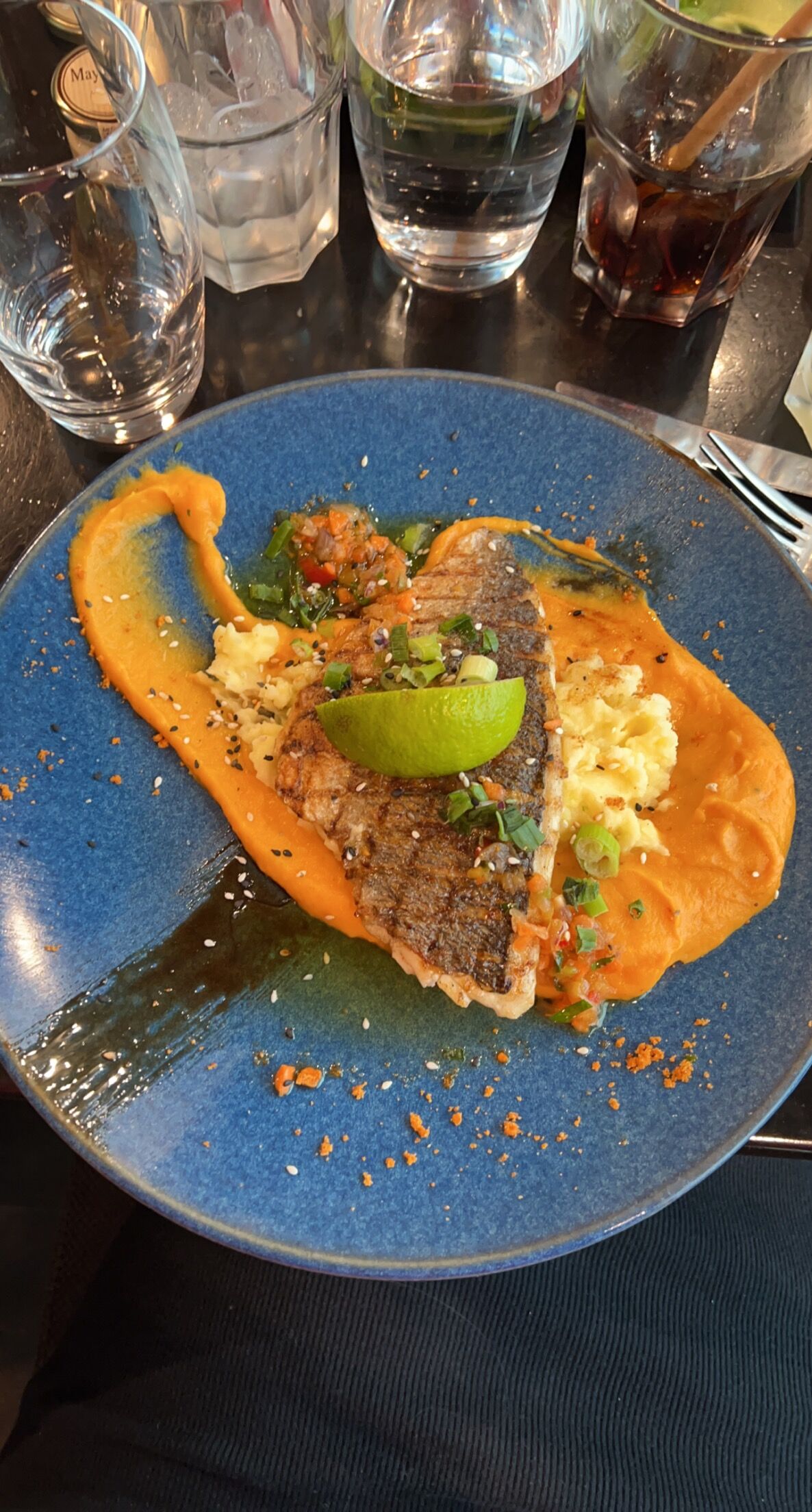 Dorade et duo de purée 