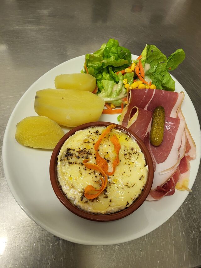 Demi camembert rôti