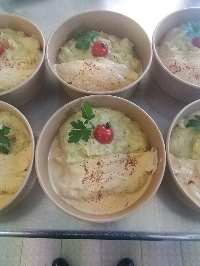 FILET DE CABILAUD CREME DE CRUSTACES ECRASE DE BROCOLIS