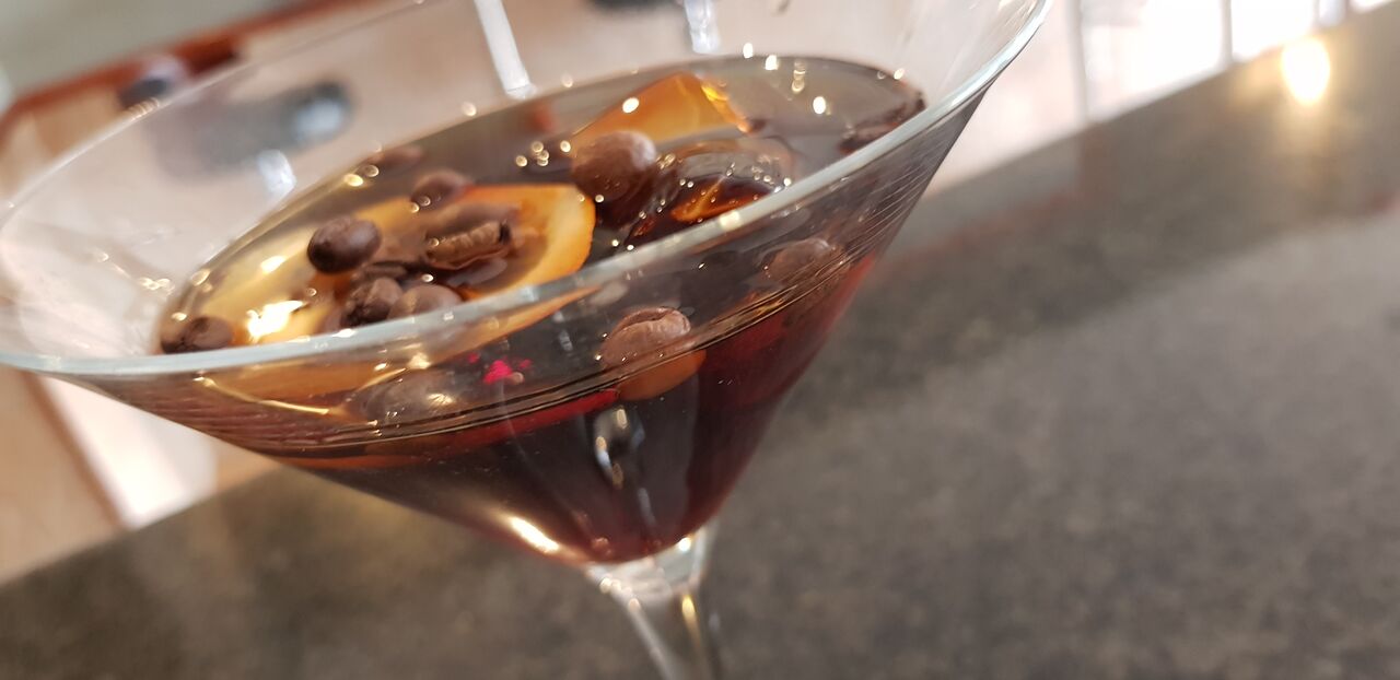 Para quem gosta de café, fazemos um Licor de Café