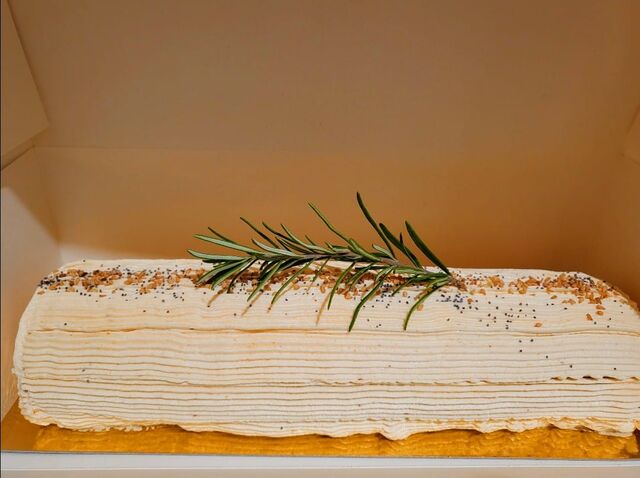 Buche apéritive salé tomate basilic romarin