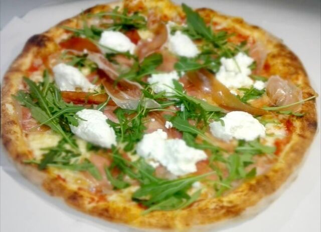 Italian pizza in fast food Porcellino in Split! Come and try it out!