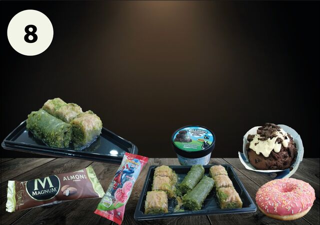 Desserts
Assortiment Baklava : 4,50€
Magnum : 2,50€
Ben & Jerry's : 2,90€
Muffin Oreo : 2,50€
Donut : 1,00 €