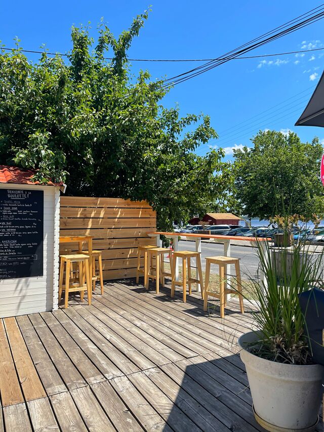 Terrasse de La Roulotte du Moutchic