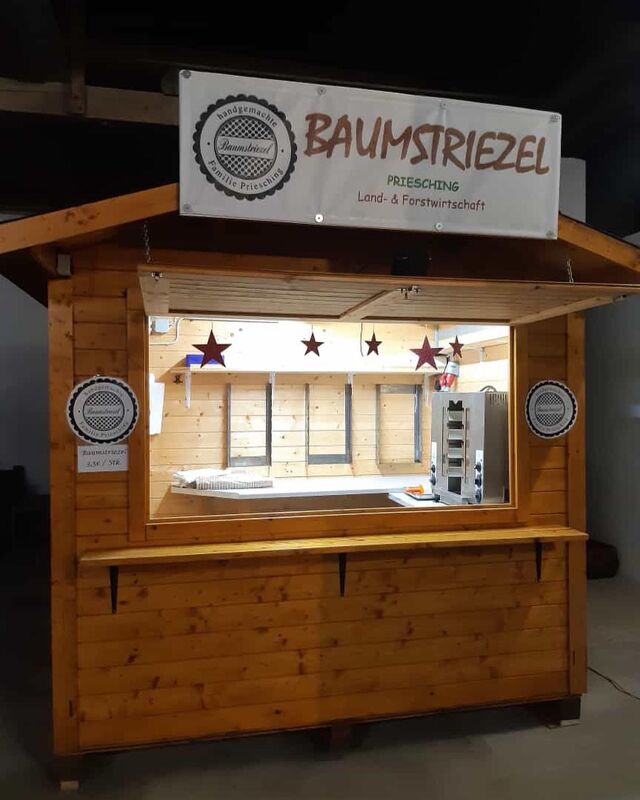 Unsere Baumstriezelhütte