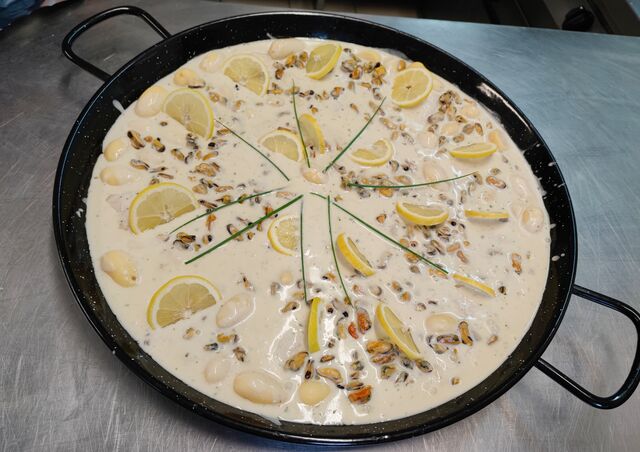 Pavé de merlu sauce aux moules 