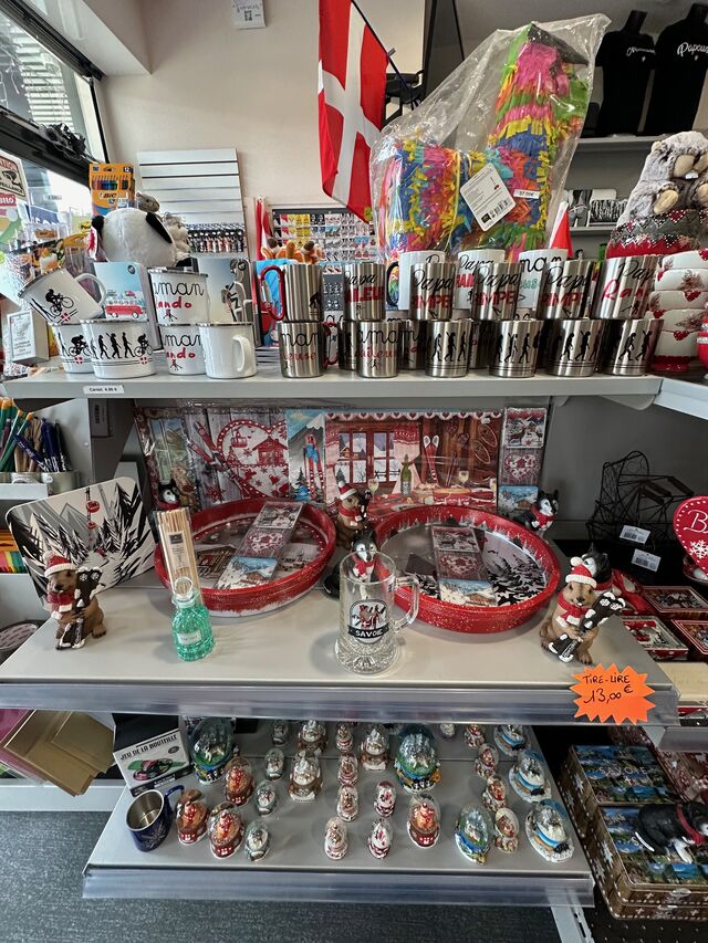 Mug, boule à neige, plat, Savoyards