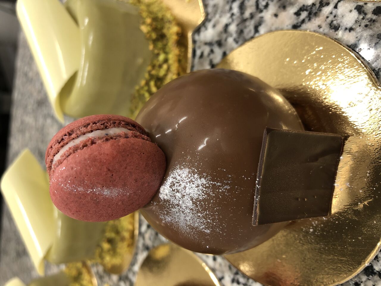 Mousse 2 vrste cokolade s visnjama