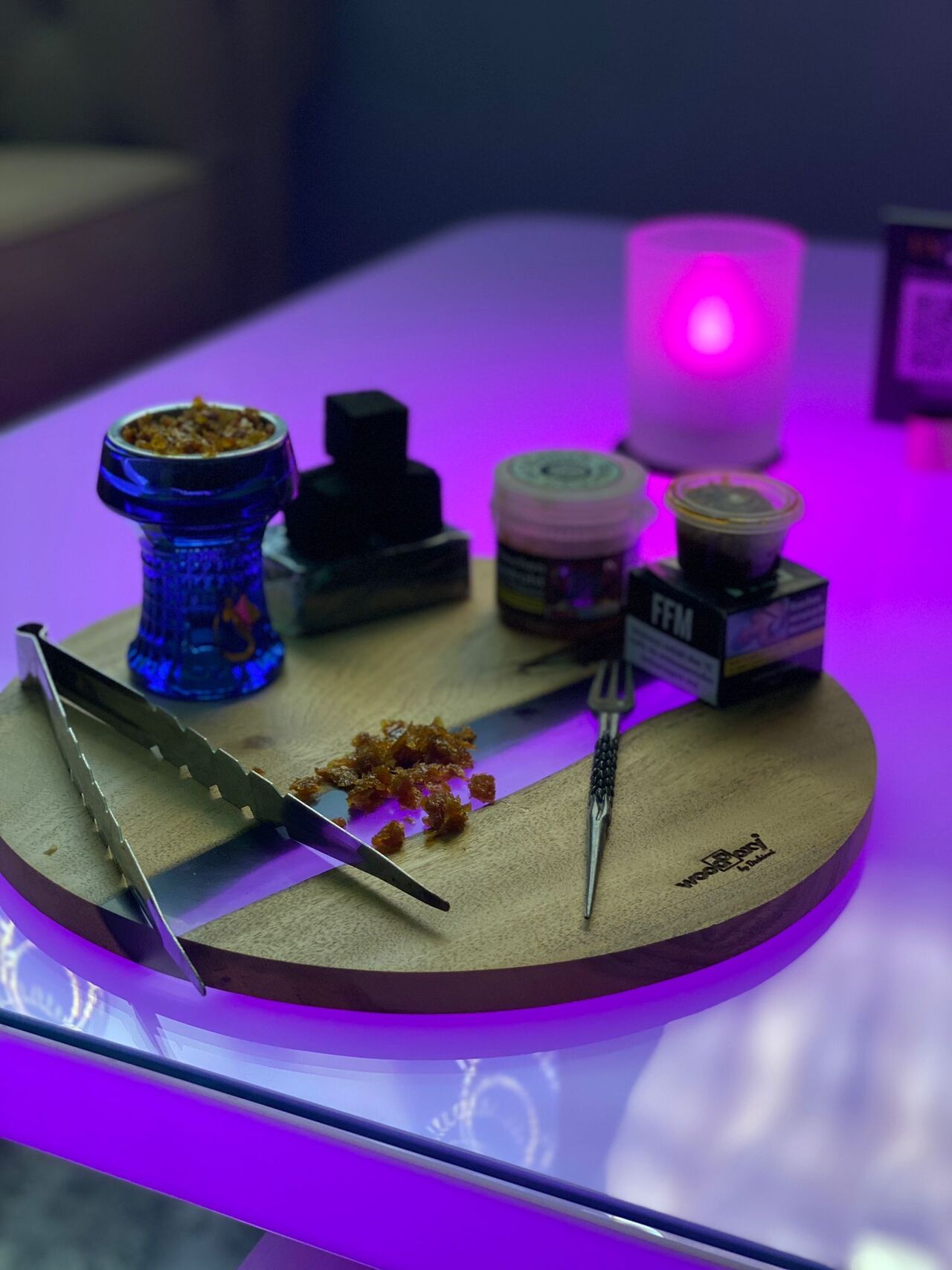 Ein Einblick auf Glaskopf von Dschinni und Kopf wie gebaut wird