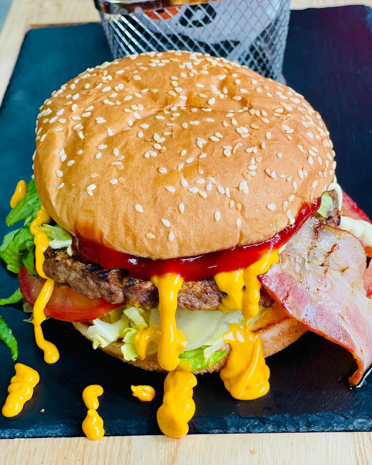 🍔Burgerul care schimbă tot.