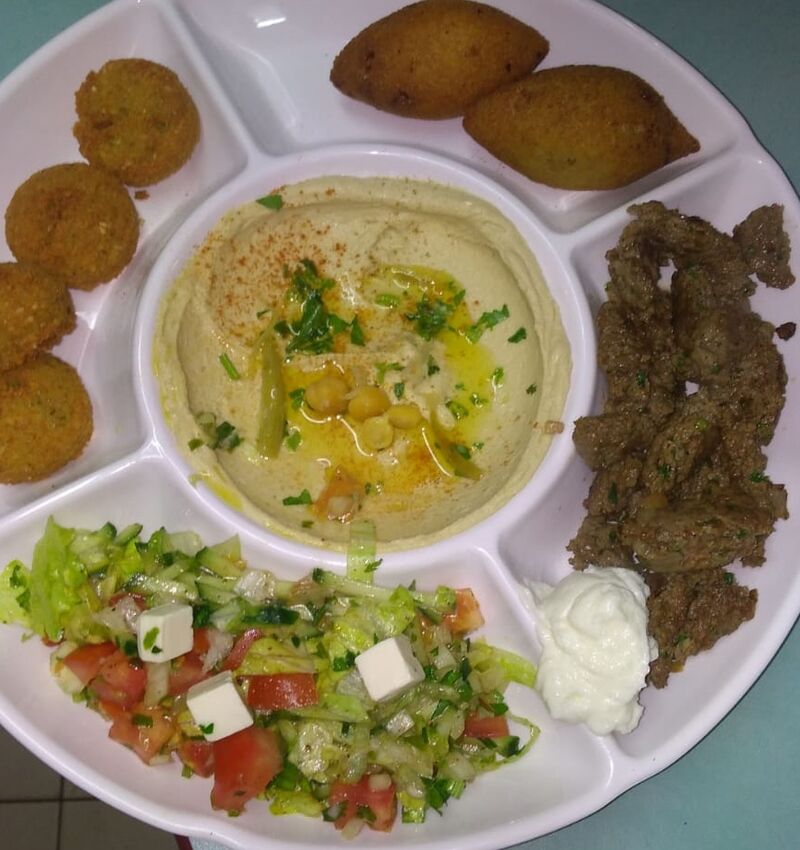 Florale Kafta et sa sauce Toum