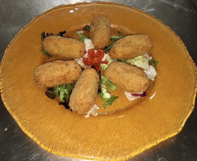 NOVEDAD. Croquetas de pulpo caseras, espectaculares.