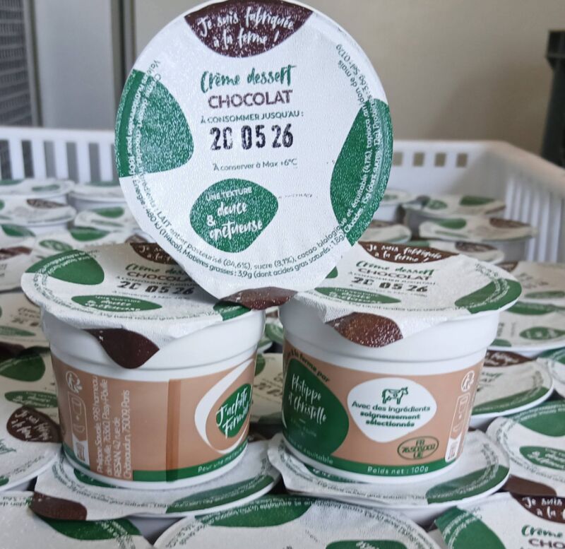 Crème dessert Chocolat fabriqué dans notre ferme avec le bon lait de nos vaches.