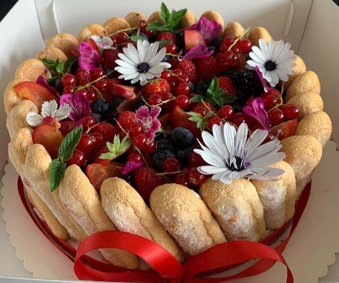 Charlotte Fruits Rouges