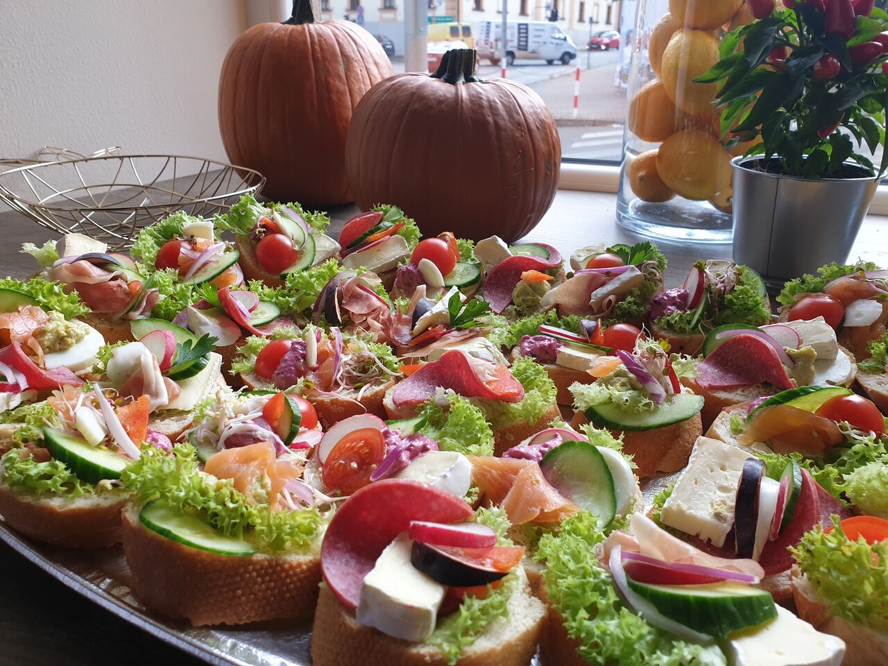 Kanapeczki ruszają w miasto.