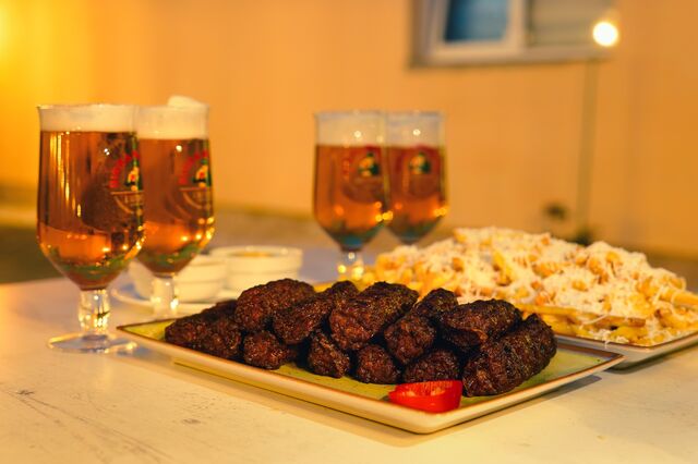 Platou mici cu 4 beri incluse