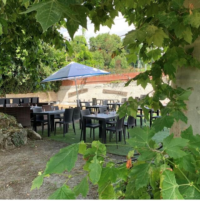 Notre terrasse ombragée pour passer un moment de détente