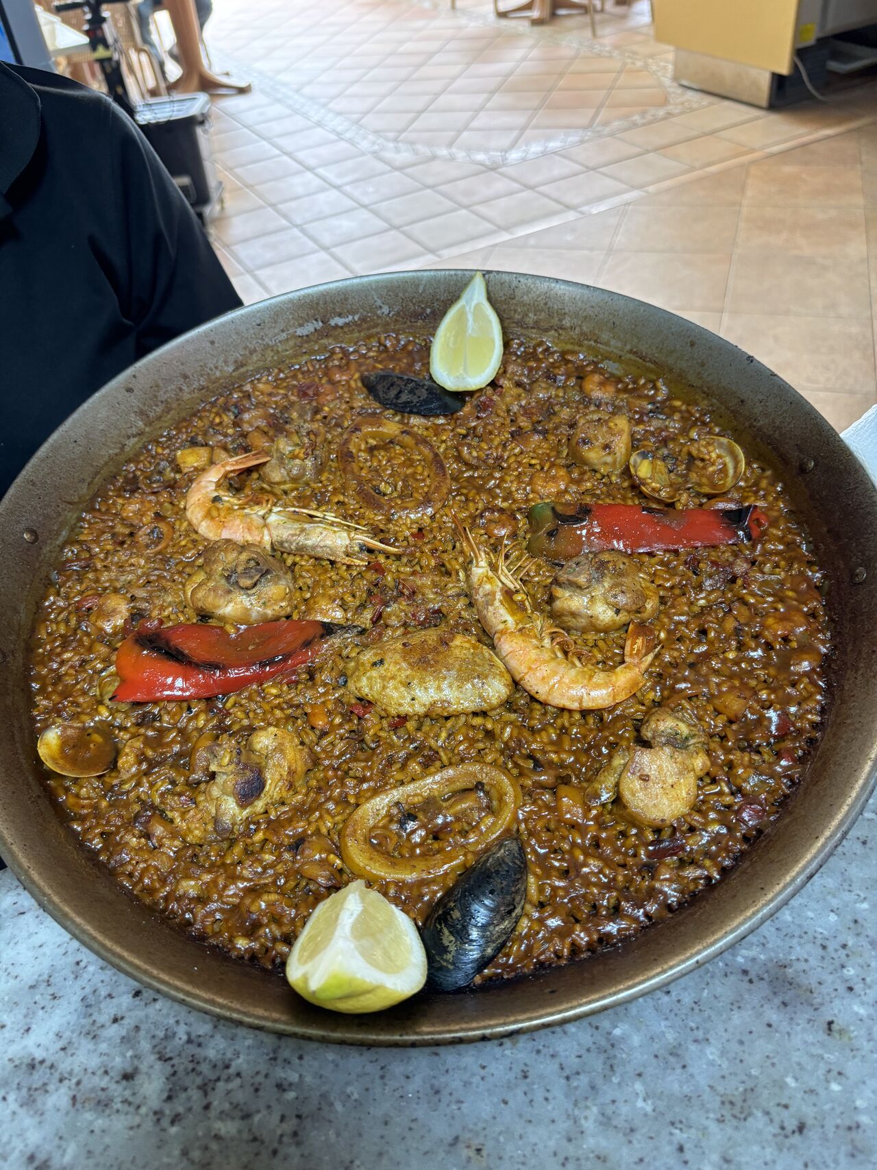 Paella mixta