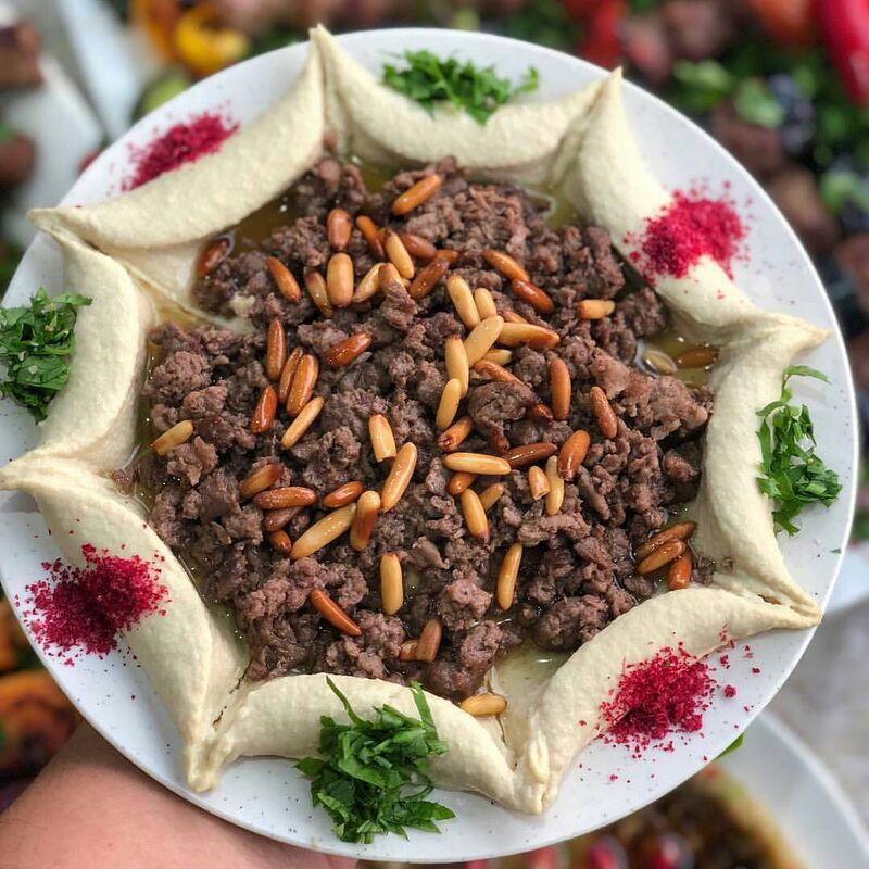 Hommos lahmé, a la viande