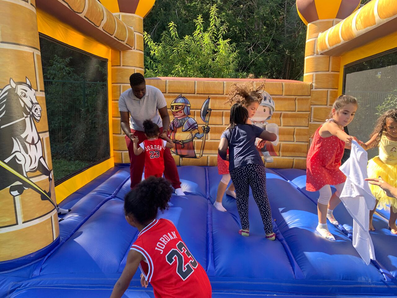 Ohmykids en pleine prestation d’anniversaire 