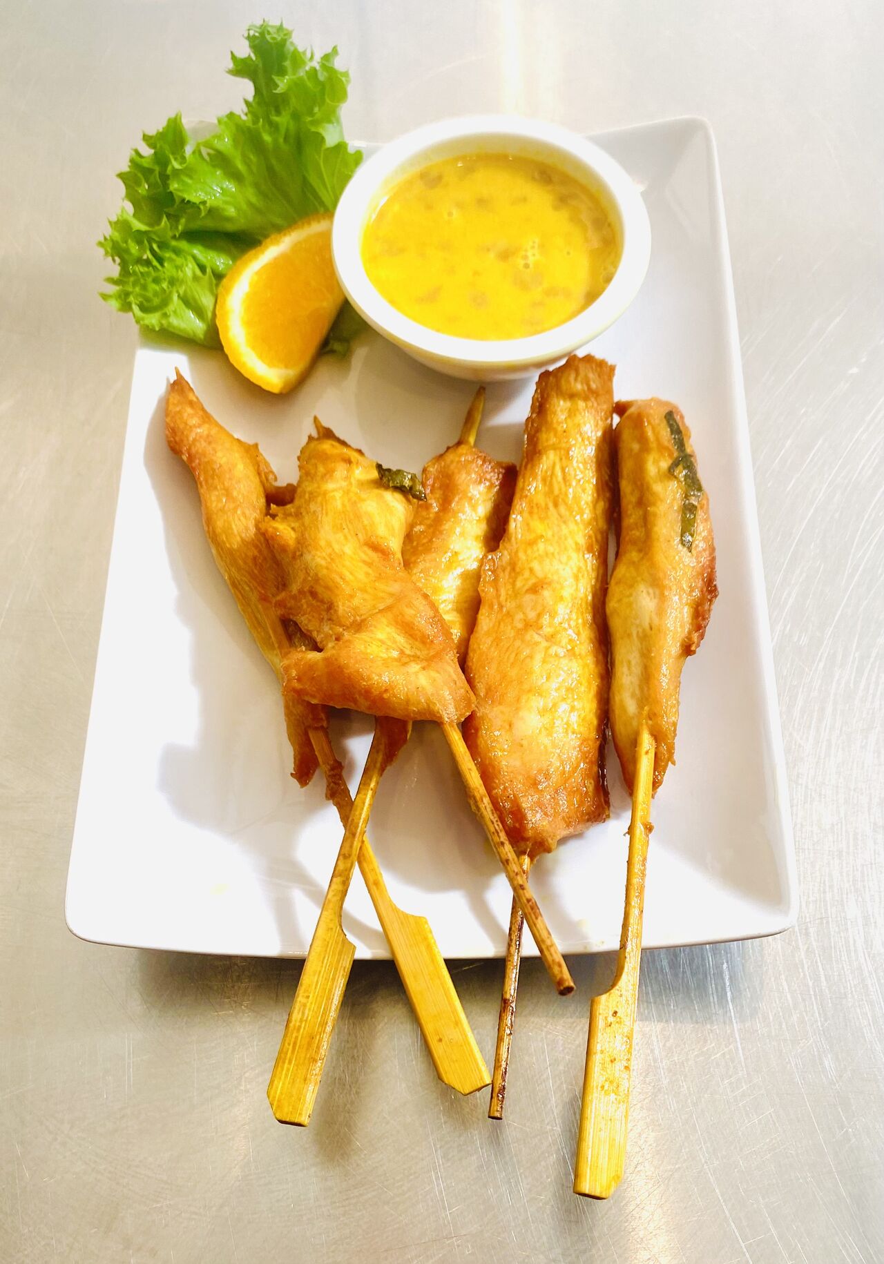 Hausgemachte Hähnchenspieße mit hausgemachter Erdnuss Soße