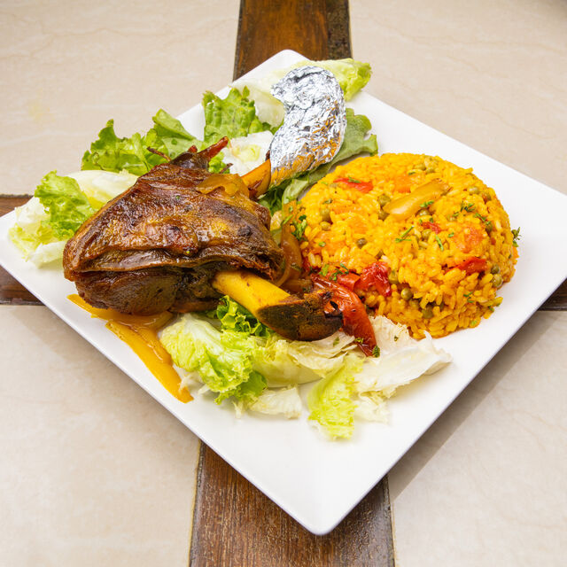 méchoui accompagné de riz a l' oriental 