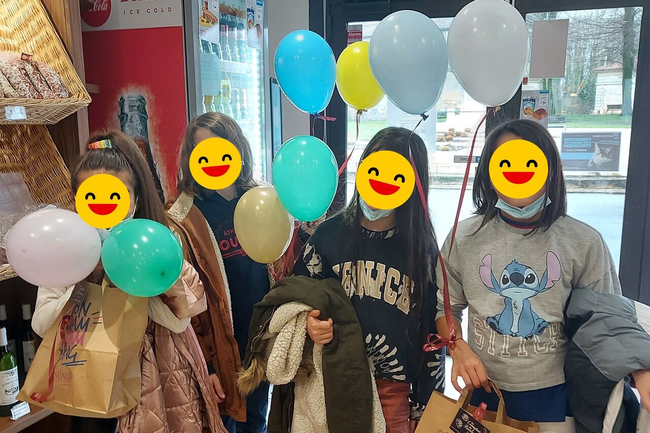 Jeudi c était l'anniversaire 🎂 de LÉONIE