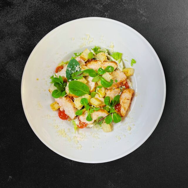 SAŁATKA Z KURCZAKIEM | SALAD WITH CHICKEN
