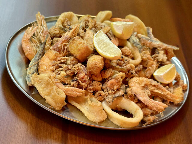 Fritura de pescaítos. 