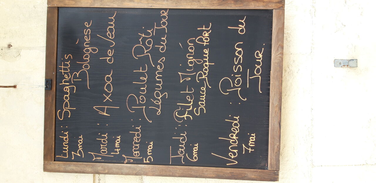 Bonjour à vous tous,
Pour débuter ce joli mois de mai, voici le menu de la semaine 😍