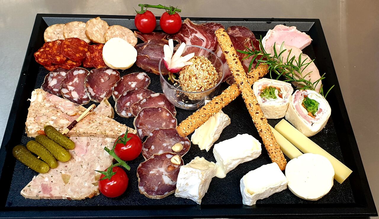 Planche charcuterie & fromages 100% locaux