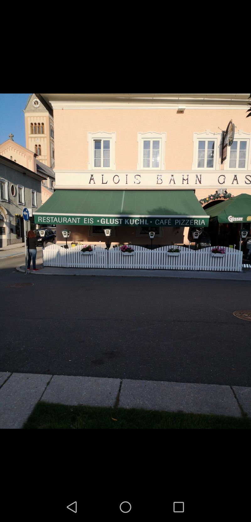 Ein Eis im Gastgarten