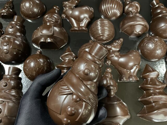 Moulages de sujets pour Noël.