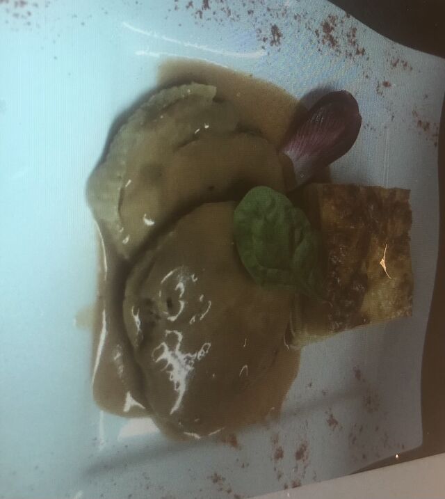 Rôti de Chapon Farci aux Morilles et Foie Gras