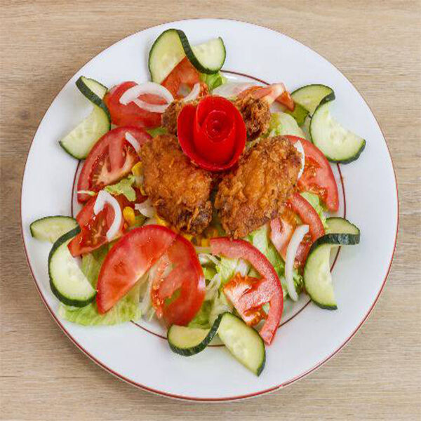 N°34 - Menu Salade Chicken
Servis avec frites et boisson 33 cl au choix.