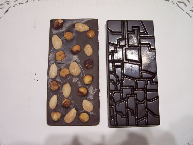 tablette chocolat noir 64%
inclusion fruits secs