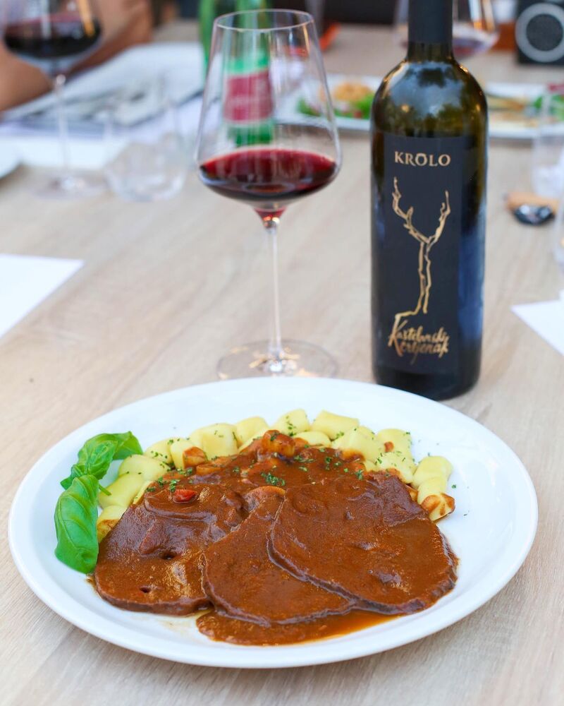 If you want to try traditional Dalmatian food - you can’t miss our Pasticada! ? .