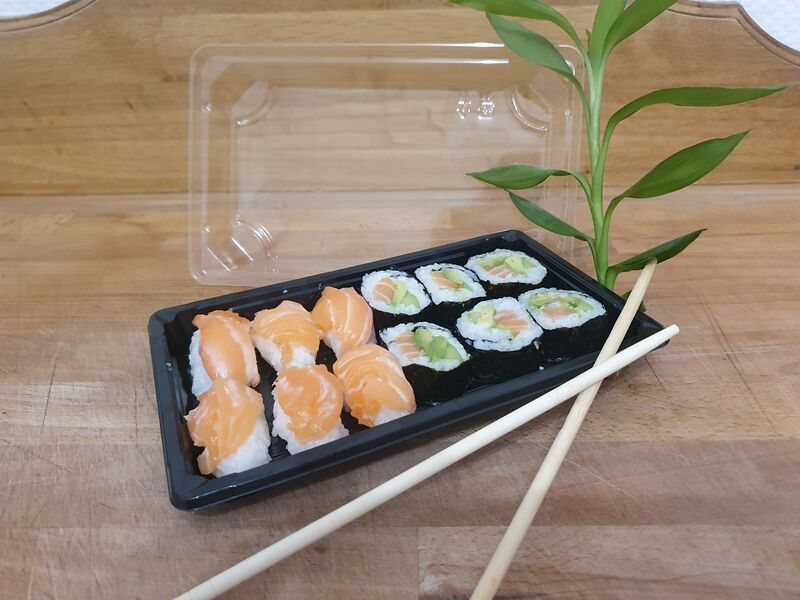 Assortiment Makis et Sushis au Saumon